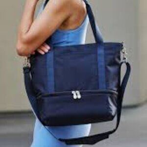 Lo and Sons black Catalina Deluxe Tote day trip weekend luggage work NEW love 💗